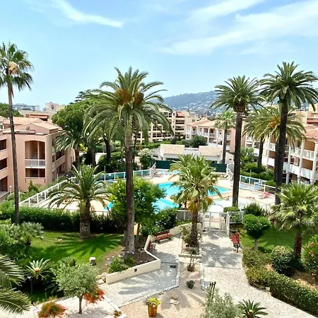 De Avec Piscine & Transat, A 2 Minutes De La -bat N7 - 2 Cote A Cote Terrasse Communicante Selon Les Disponibilites * Vallauris